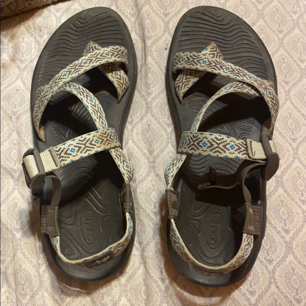 Womens chacos size 10